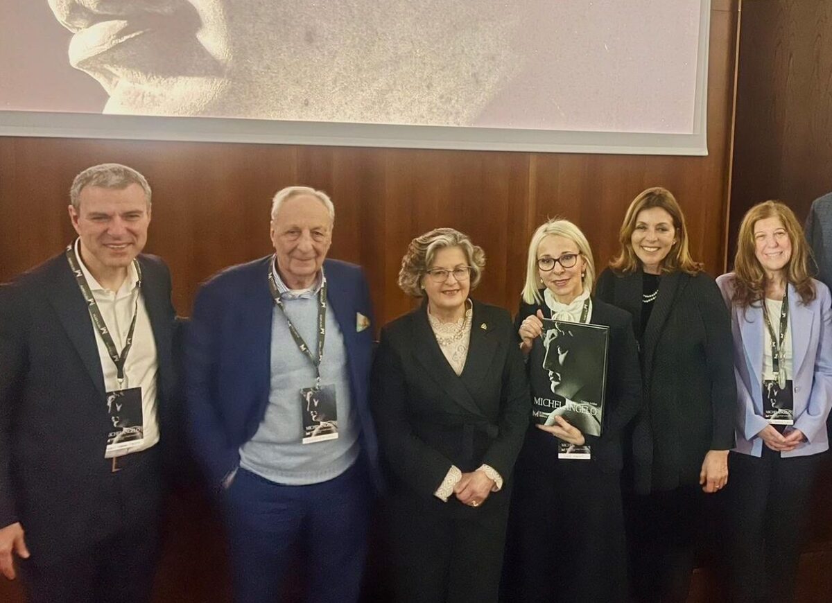 Galleria foto 'Arte e salute: il ‘prodigioso’ Michelangelo protagonista dell’ultima monografia Menarini' - foto 3