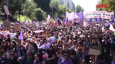 Cile, con l'8 marzo oltre 40mila donne in piazza per i propri diritti