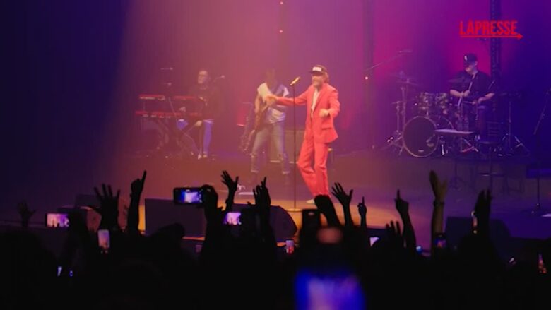 Jovanotti, successo dell'artista in Australia: la sua esibizione a Brisbane