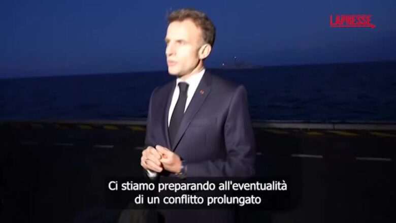 Iran, Macron: "Cambiamento di regime non si ottiene solo con bombardamenti"