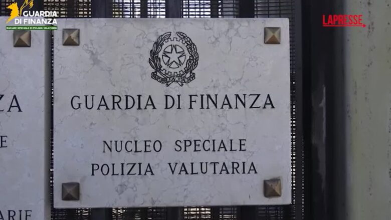 Camorra, truffe online per riempire casse clan Casalesi: due arresti