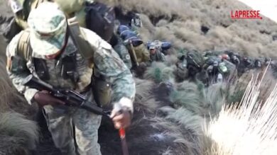 Messico, i duri addestramenti dei soldati per entrare nelle forze speciali e combattere i cartelli