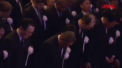 Giappone, la commemorazione per i 15 anni dal disastro di Fukushima con la premier Takaichi