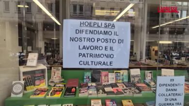 Milano, liquidazione libreria Hoepli: la protesta dei dipendenti