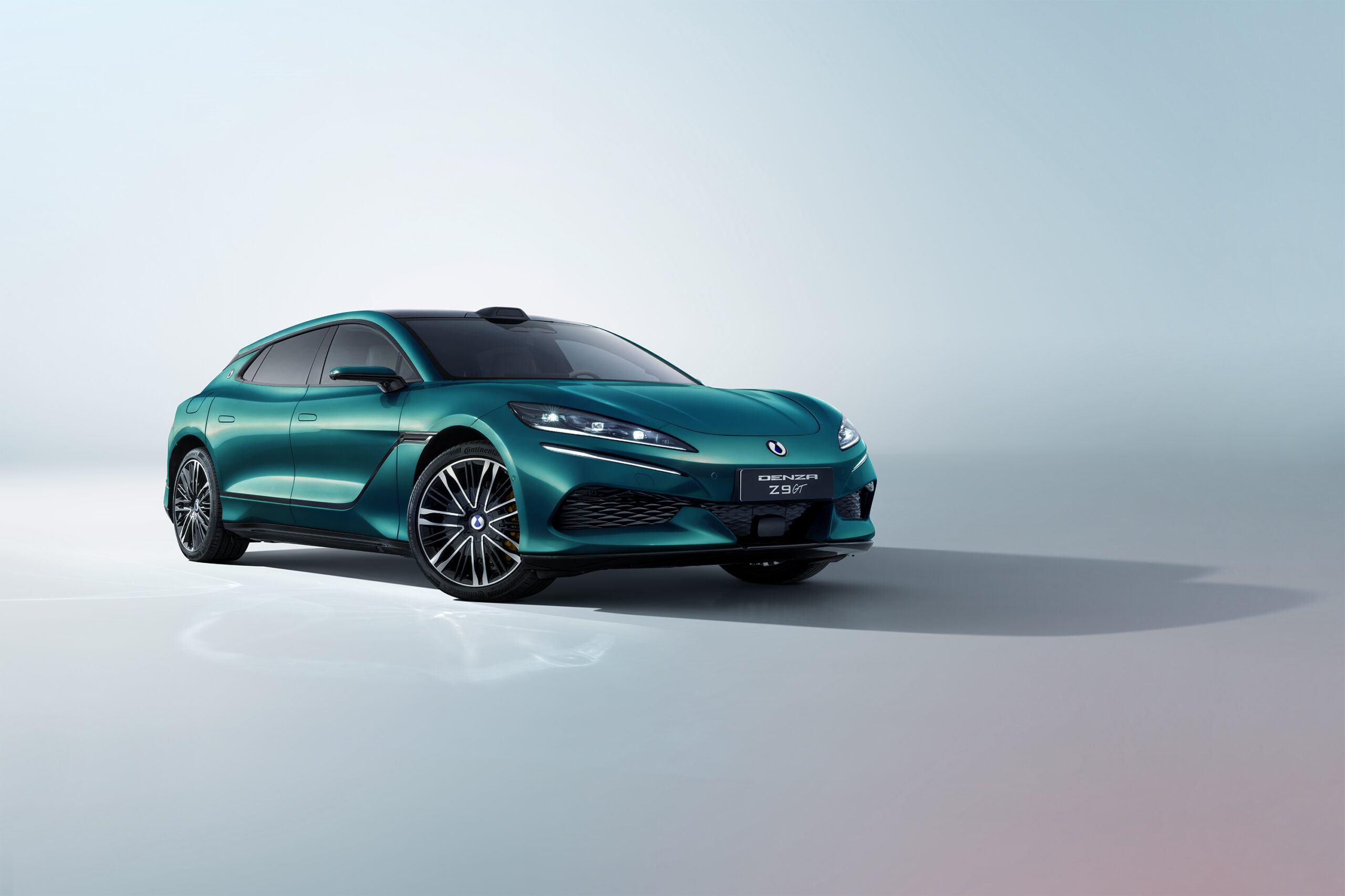 Byd, da aprile Denza Z9GT avvia in Europa rivoluzione ricarica Flash Charging