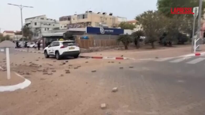 Israele, la grossa buca lasciata da un missile iraniano