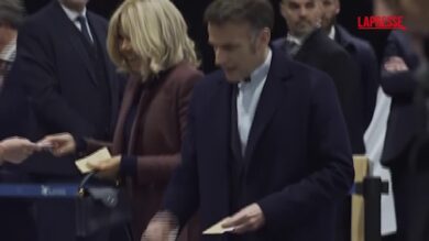 Francia, Macron vota per le municipali a Le Touquet