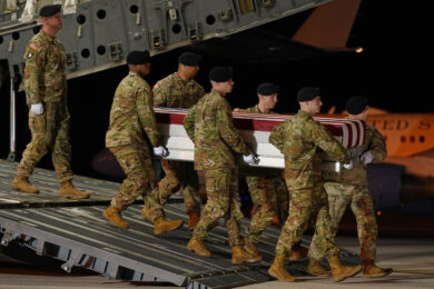 Chi erano i sei soldati americani morti in Iraq, erano a bordo dell’aereo cisterna precipitato