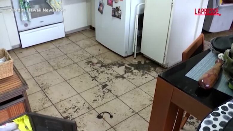 Hawaii, inondazioni dopo piogge torrenziali