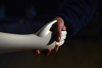 L’AI ‘preferisce’ menti creative: come valorizzare il rapporto uomo-macchina