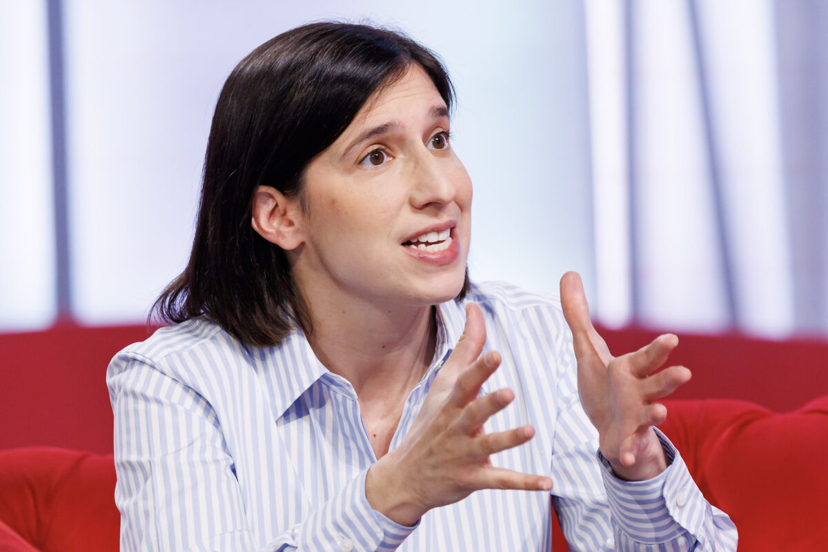 Iran, Meloni: “Intervenire nello Stretto di Hormuz è un passo verso il coinvolgimento”