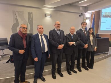 Tumore al seno, la rete del Sud contro i viaggi della speranza