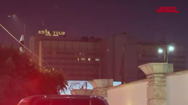Iraq, il cielo di Baghdad si illumina quando drone viene intercettato prima che colpisca un hotel di lusso