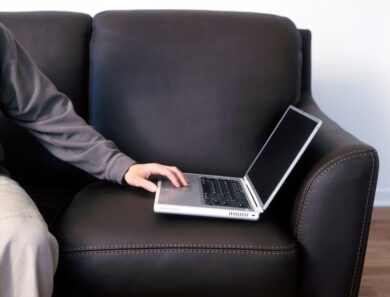 Pedopornografia, il giornalista accusato non risponde al gip