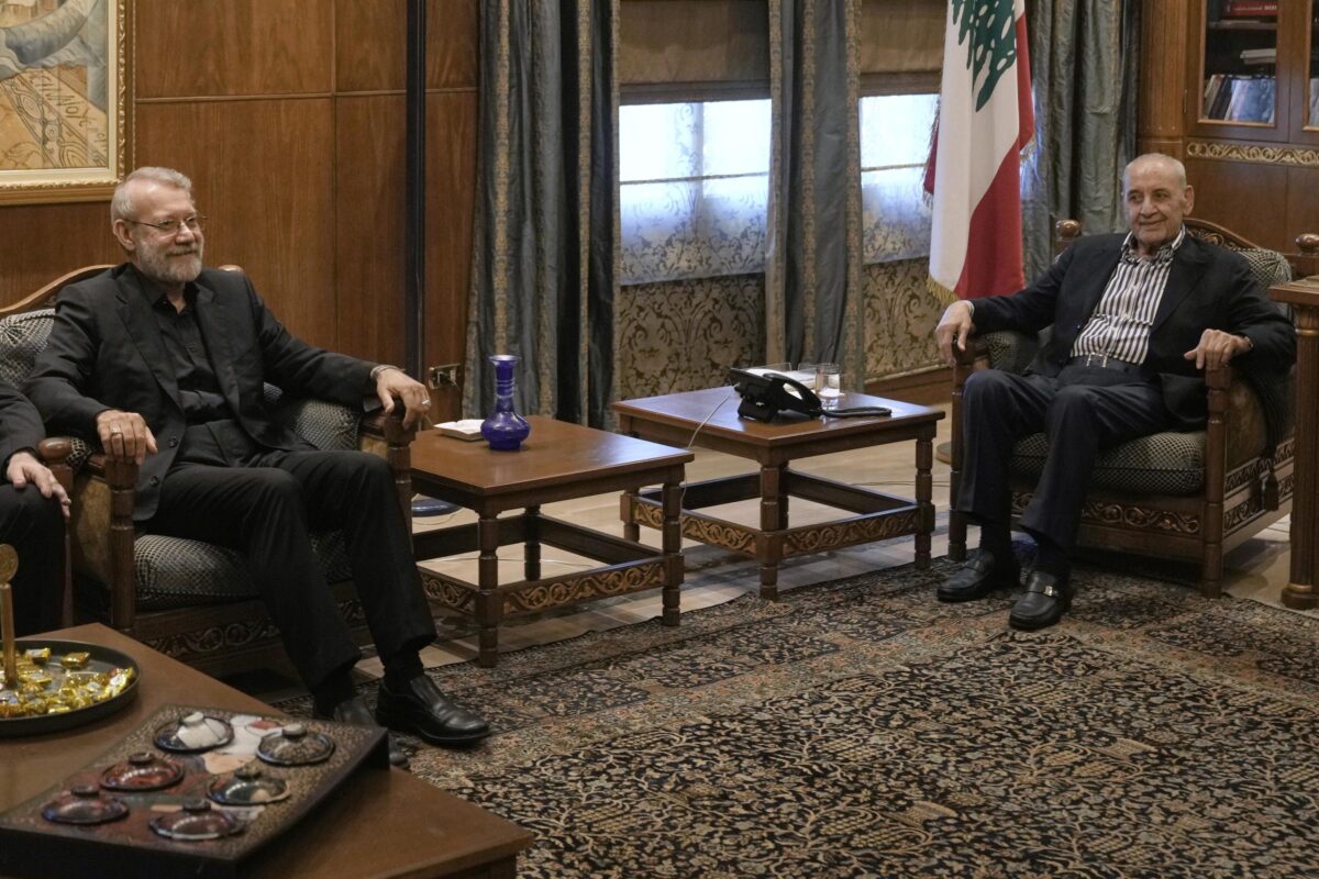 Ali Larijani, chi è il leader iraniano ucciso da Israele assieme a Soleimani Ali Larijani, chi è il leader iraniano ucciso da Israele assieme a Soleimani