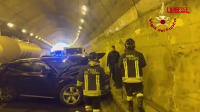 Maxi tamponamento in galleria sulla Palermo-Messina, 80 mezzi coinvolti