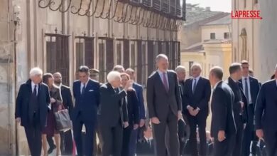 Mattarella a Salamanca con re Felipe: il saluto agli studenti italiani