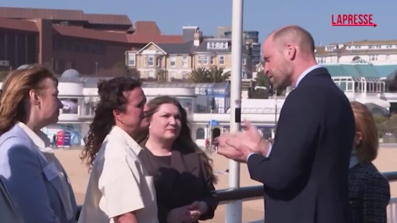 Regno Unito, il principe William a Bournemouth per il suo progetto contro il fenomeno dei giovani senzatetto