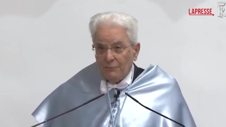 Mattarella: "Riemergono insofferenza a regole e sovranismo assoluto"