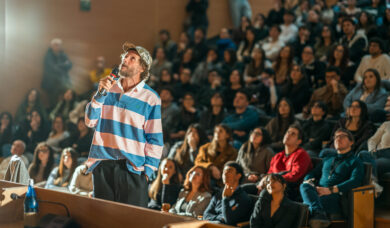 Jovanotti incontra gli studenti a Catanzaro in vista del Jova Summer Party