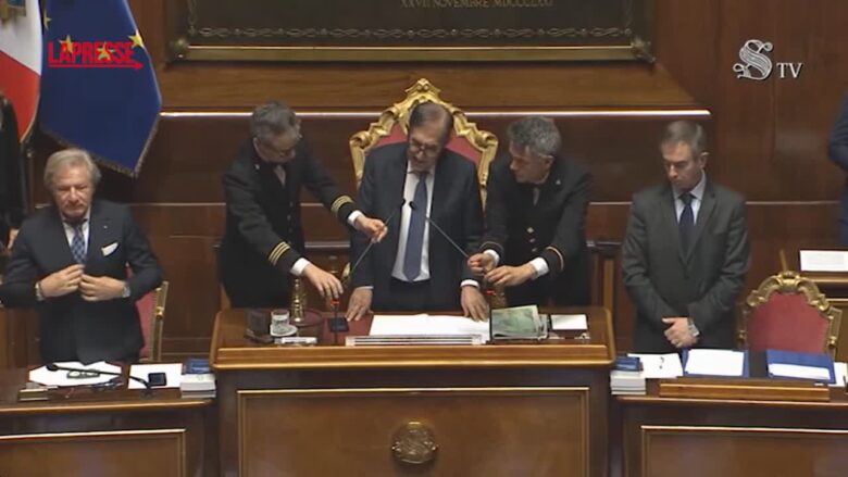 Umberto Bossi, in Senato il ricordo di La Russa: "Seppe cambiare la realtà politica"