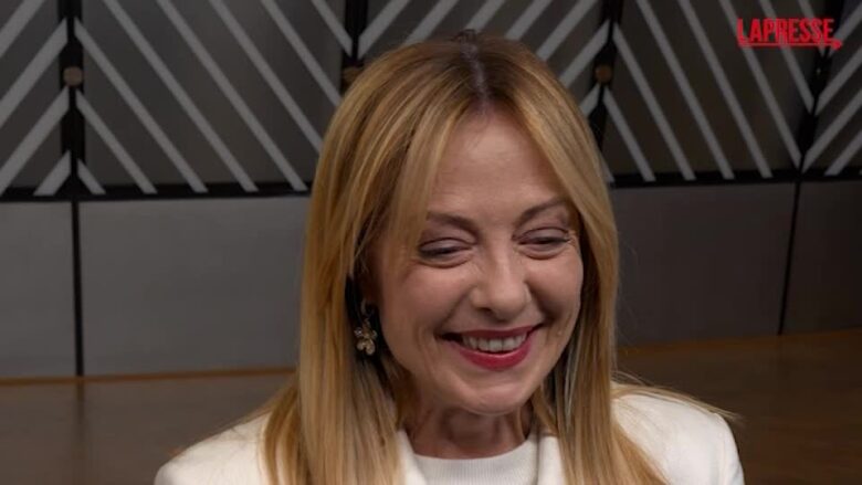 Caso Delmastro, Meloni: “Resta al suo posto”