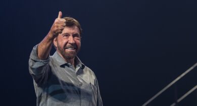 Chuck Norris, è morto il celebre attore di ‘Walker Texas Ranger’: aveva 86 anni