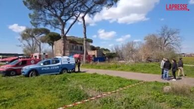 Roma, crolla un casolare nel Parco degli Acquedotti: le immagini dal luogo dell'incidente