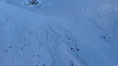 Valanga in Alto Adige travolge 10 persone, due morti e cinque feriti: maxi operazione di soccorso