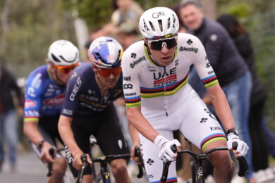 Pogacar infrange tabù e vince la Milano-Sanremo 2026