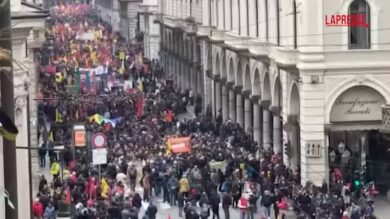 Torino, la manifestazione di Libera per le vittime della mafia. Don Ciotti: "Senza verità non si costruisce la giustizia"
