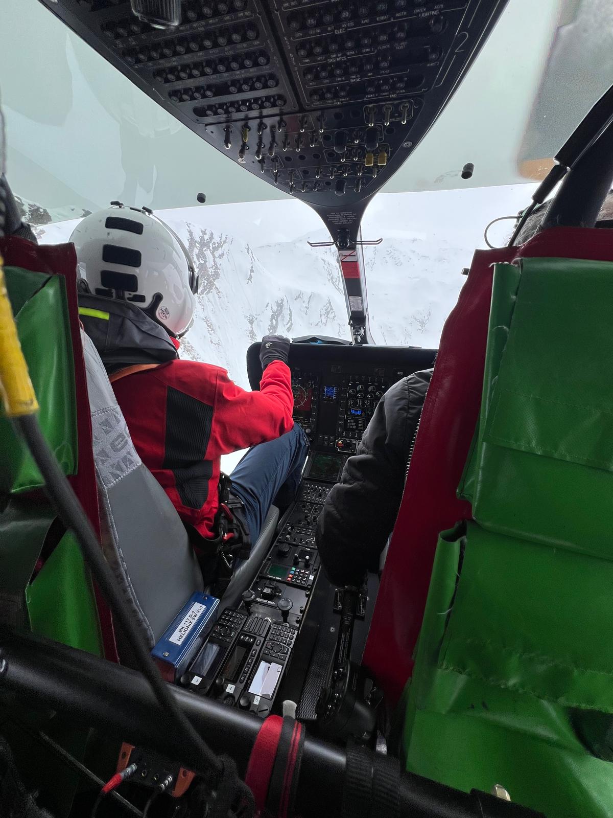Valanga in Alto Adige travolge 10 persone, due morti e cinque feriti: maxi operazione di soccorso Valanga in Alto Adige travolge 10 persone, due morti e cinque feriti: maxi operazione di soccorso