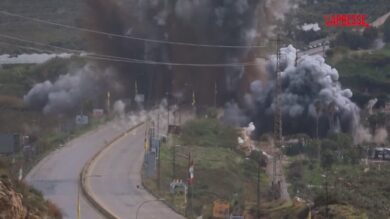 Libano, Israele fa saltare in aria un ponte sul fiume Litani