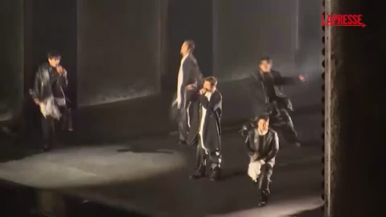 Musica, i BTS tornano con “Arirang”: il comeback live da Gwanghwamun Square a Seul