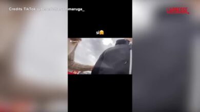 Referendum Giustizia, 18enne si fa un selfie con Meloni e le dice: “Io però voto no”