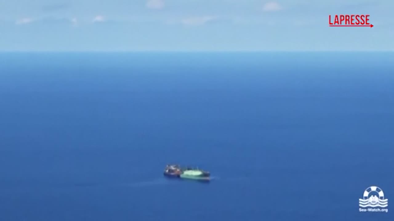 libia i video della petroliera russa alla deriva nel mediterraneo allarme ambientale da Lapresse.it libia i video della petroliera russa alla deriva nel mediterraneo allarme ambientale