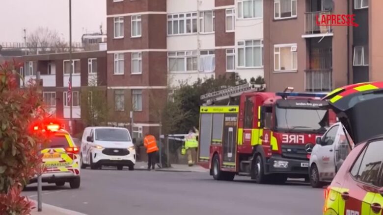 Londra, a fuoco ambulanze di un ente ebraico: polizia indaga su presunto attacco antisemita
