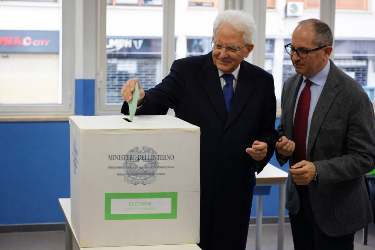 Referendum, affluenza record al 46%. Seggi riaperti dalle 7 fino alle 15