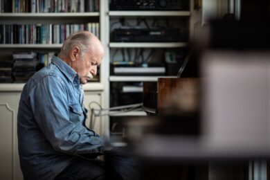 Addio a Gino Paoli, le più belle foto storiche