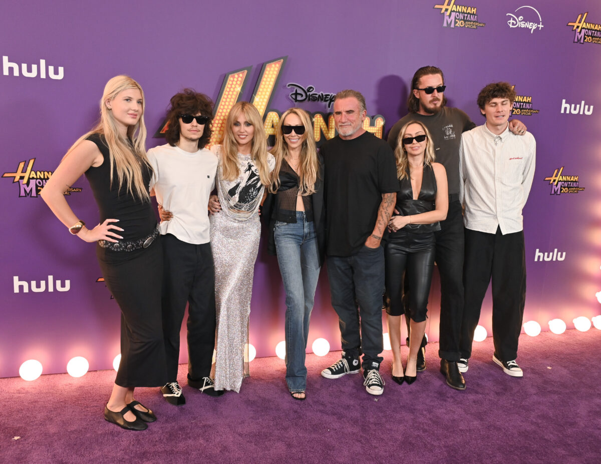 Hannah Montana 2026, Miley Cyrus alla premiere dello speciale per i 20 anni della serie