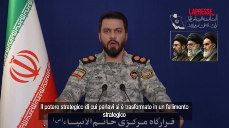 Iran, portavoce militare Teheran a Usa: "Non mascherate sconfitta con ipotesi di accordo"