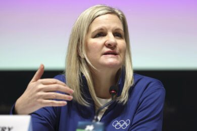 Olimpiadi, Cio su atlete transgender: “Fuori da gare femminili”