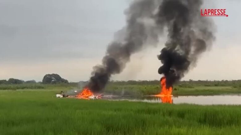 Ecuador, scontro tra due piccoli aerei: almeno un morto
