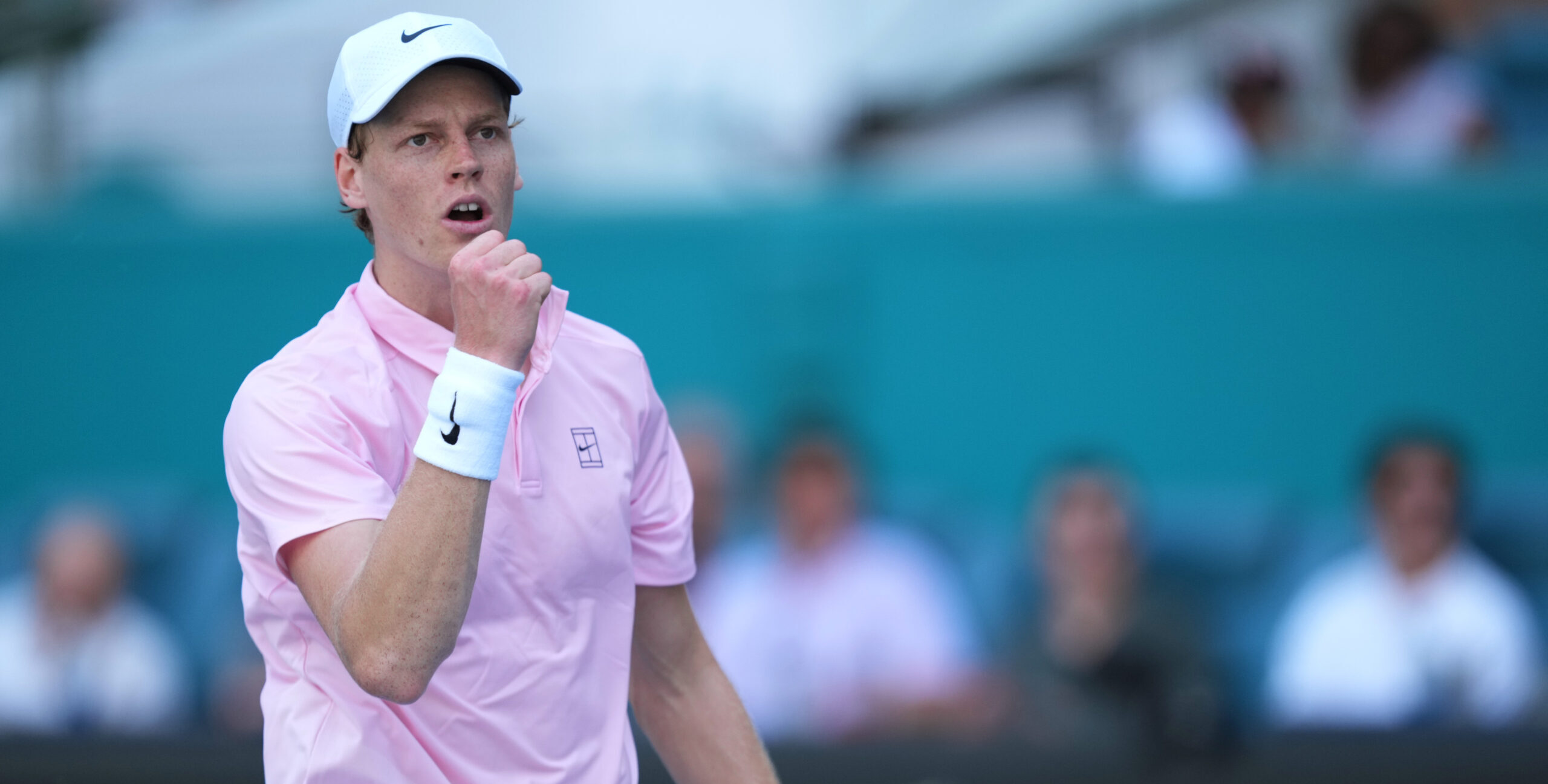 Atp Miami 2026, Sinner è in finale: battuto Zverev 6-3 7-6