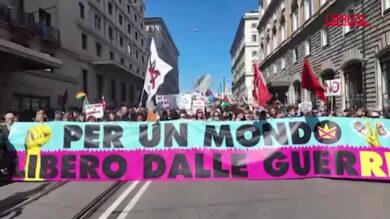 No Kings, a Roma partito il corteo contro la guerra