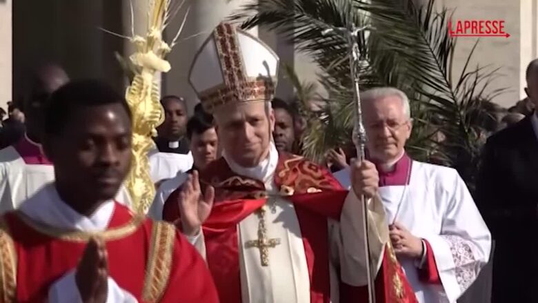 Papa Leone celebra la Domenica della Palme in Piazza San Pietro