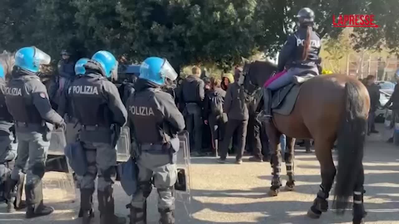 Roma, anarchici alla Chiesa di San Policarpo per commemorare Sara Ardizzone e Alessandro Mercogliano