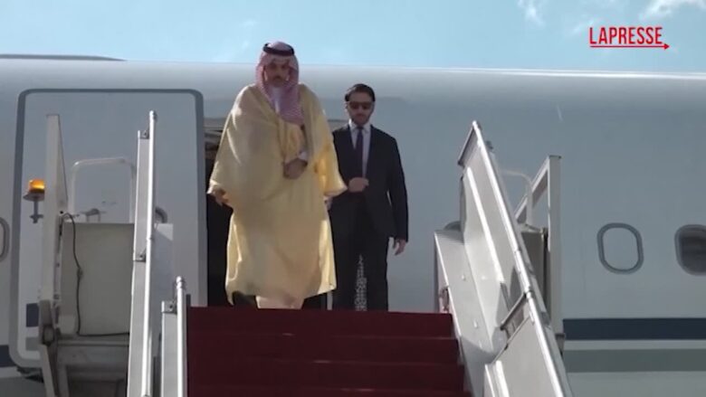 Iran, il ministro degli Esteri dell'Arabia Saudita in Pakistan per discutere della guerra