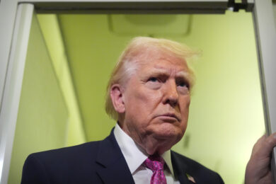 Iran, Trump: “Senza intesa distruggeremo pozzi di petrolio e l’isola di Kharg”. Teheran: “Con Usa nessun negoziato, solo proposte” – La diretta