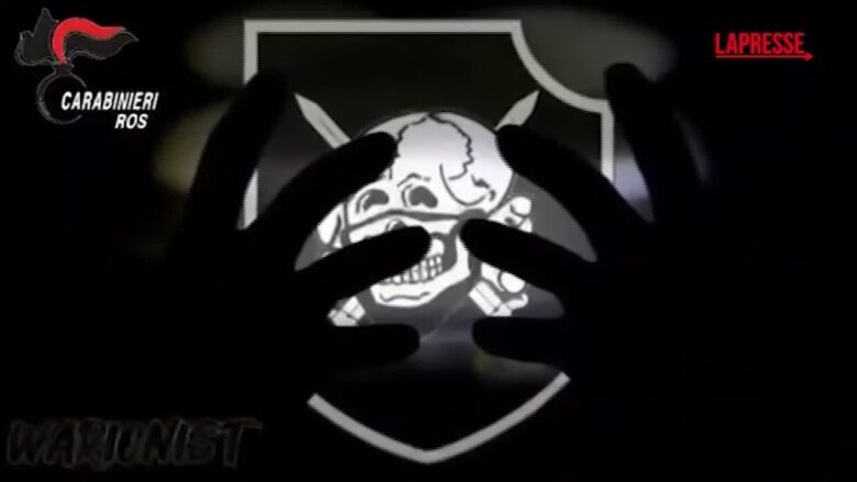 Perugia, 17enne arrestato per terrorismo: legami con gruppo neonazista online